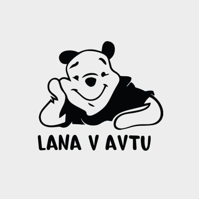Lana v avtu