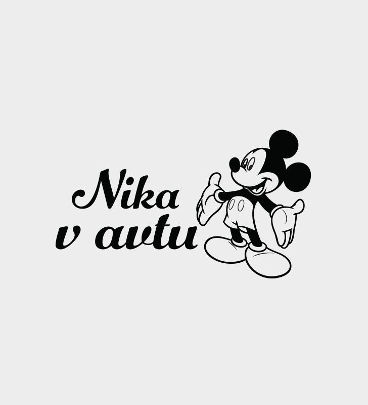 Nika v avtu (poljubno ime)